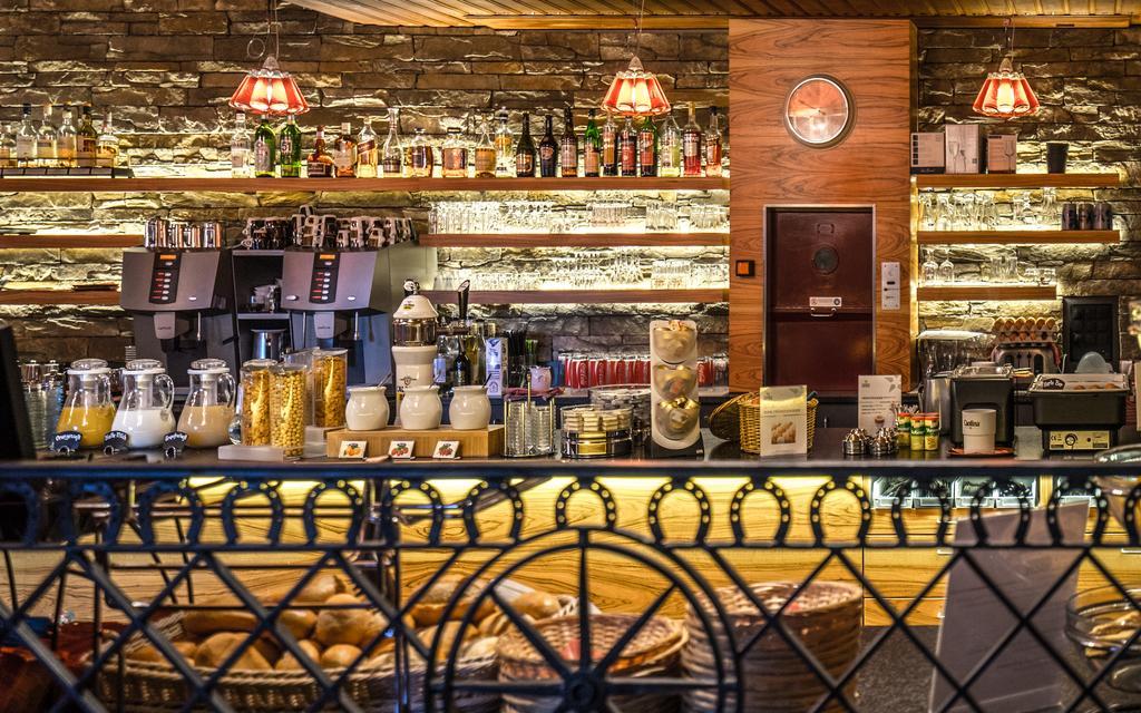 Hotel Ochsen By Mountain Hotels دافوس المظهر الخارجي الصورة